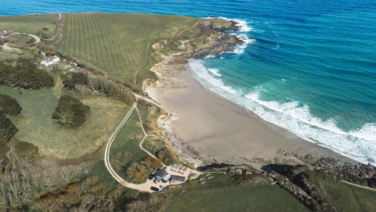 Porthcurnick Beach
