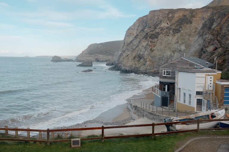Trevunance Cove Sunny high tide