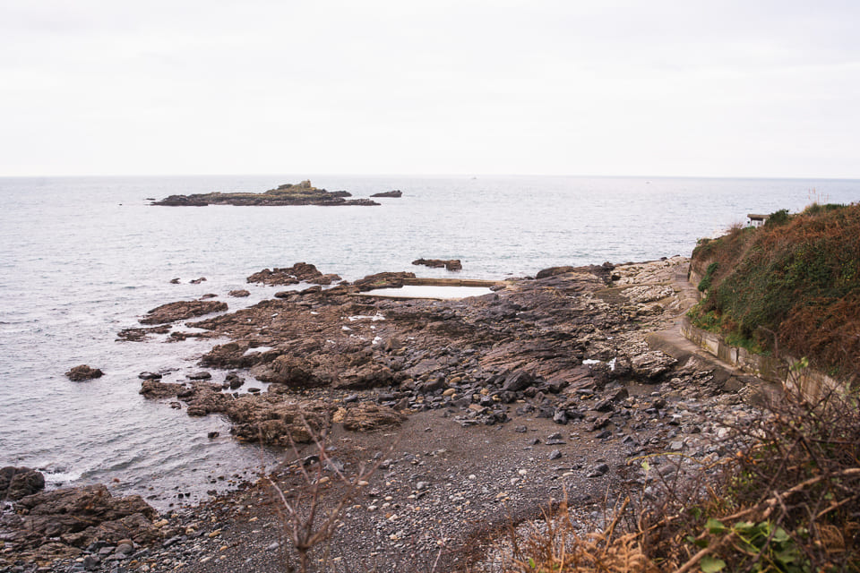 mousehole rock pool