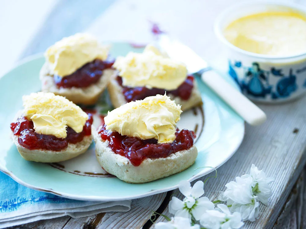 Roddhas cornish cream tea