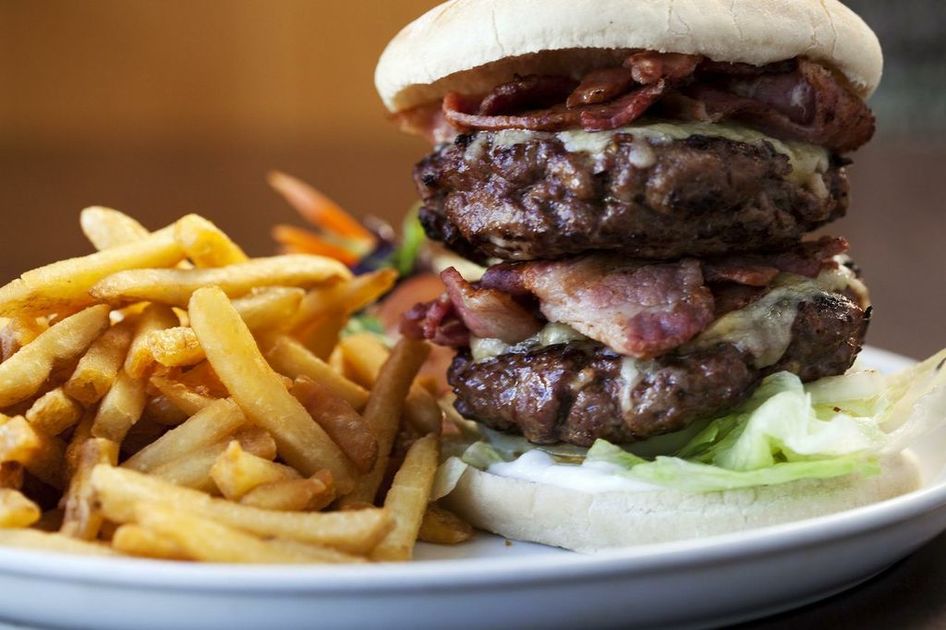 sams burgers cornwall