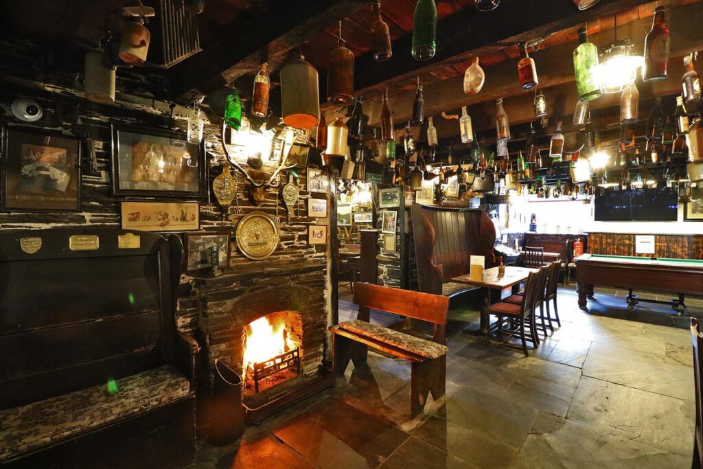 Cobweb Inn