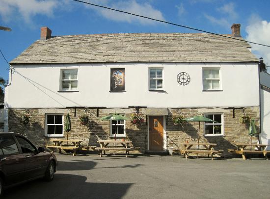 The Atlantic Bar & Kitchen