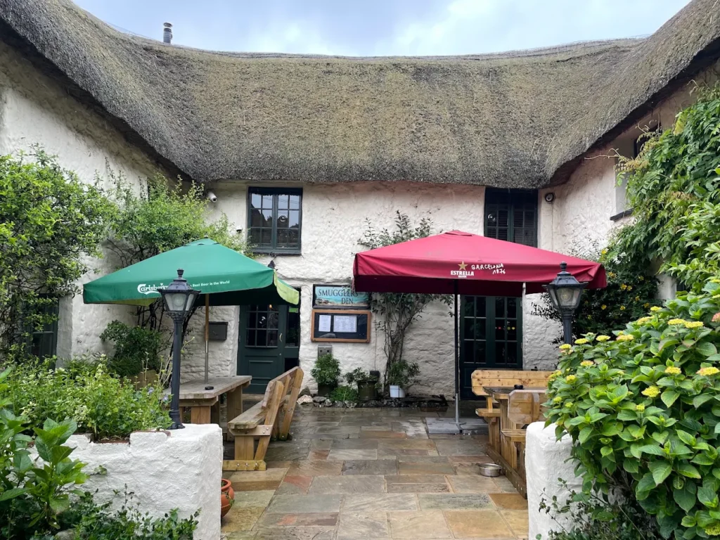 The Smugglers Den Cubert