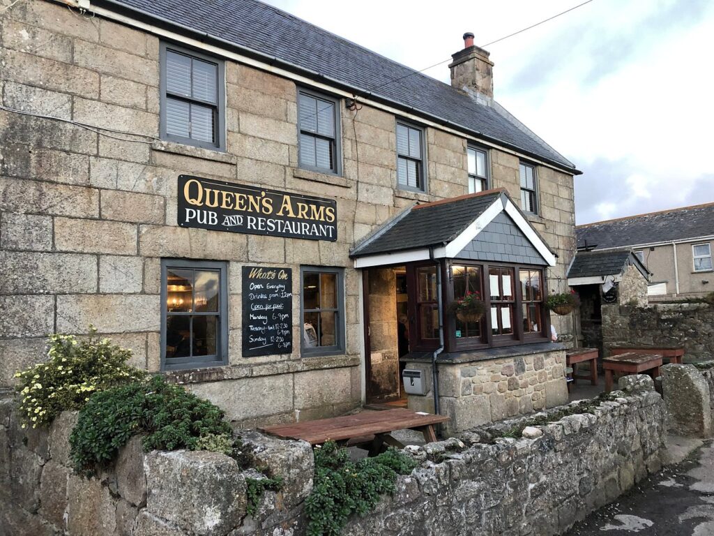 the queens arms